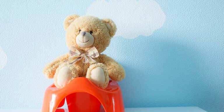 4-Year-Olds Pose Messy Challenge for Elementary Schools: Toilet-Training